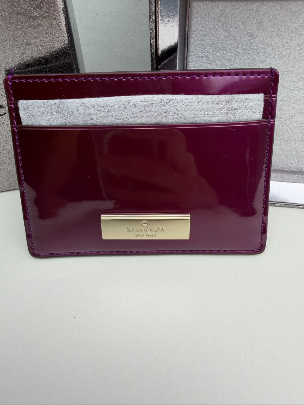 Kate Spade New York Patent Leather Card Holder in Raspberry New